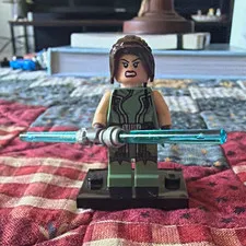 LEGO Star Wars Satele Shan minifigure with lightsaber