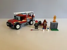 Lego City Fire Chief Response Fire Truck 60231