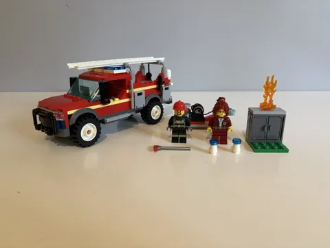 Lego City Fire Chief Response Fire Truck 60231