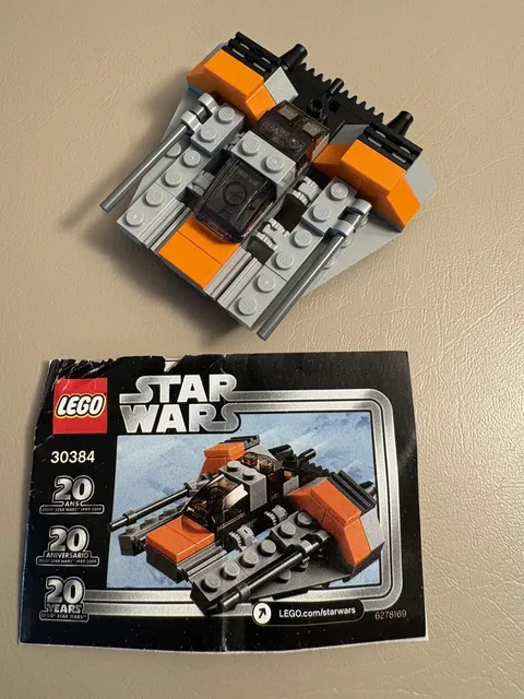 LEGO Star Wars: Snowspeeder (30384)  100% Complete with Instructions!!