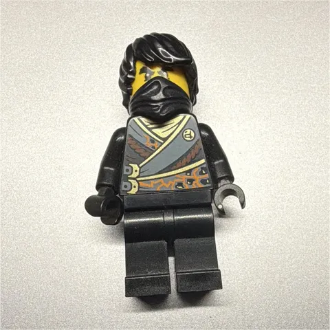LEGO NINJAGO Cole black Ninja w face mask and hair piece 