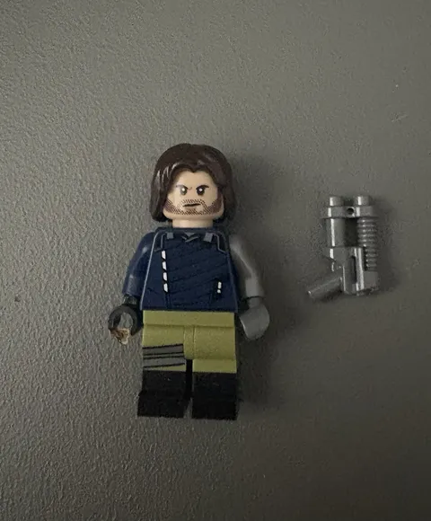 LEGO Marvel Avengers Infinity War Bucky Barnes Minifigure Exclusive Bricktober