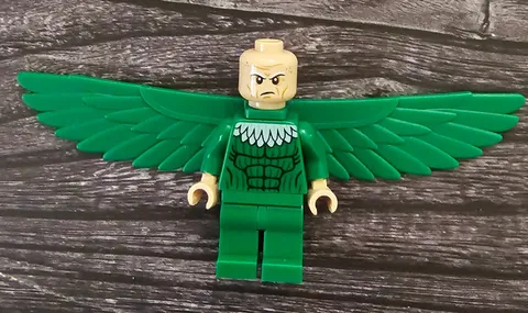 LEGO Vulture with Wings Green Spider-Man Super Heroes Minifigure 76059