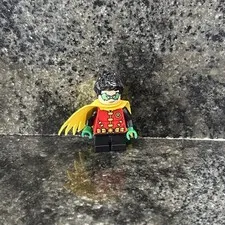 LEGO Robin Minifigure DC Batman Yellow Cape Black Hair