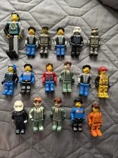 Lego Lot of 17 Jack Stone & Junior Minifigures