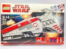 LEGO Star Wars Venator-Class Republic Attack Cruiser 8039 In 2009 New Retired