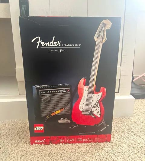 LEGO 21329 Ideas Fender Stratocaster Guitar BRAND NEW SEALED RETIRED