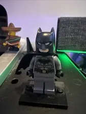 Lego DC Super Heroes Minifigure Batman Dark Bluish Gray Suit 76012 