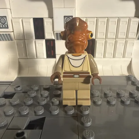 LEGO Star Wars Nahdar Vebb Minifigure SW0226 Genuine LEGO – Excellent Condition