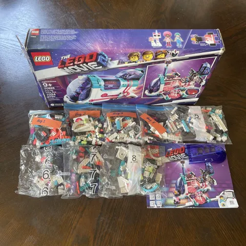 The LEGO Movie 2 #70828: Pop-Up Party Bus | See Desc. | Free Shipping!!!