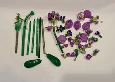 LEGO Wildflower Bouquet Botanical Collection  Stems Leaves Purple Blossoms