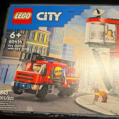 LEGO City 60414 Fire Station w/ Fire Truck Fire Set 843 pcs Age 6+ Box