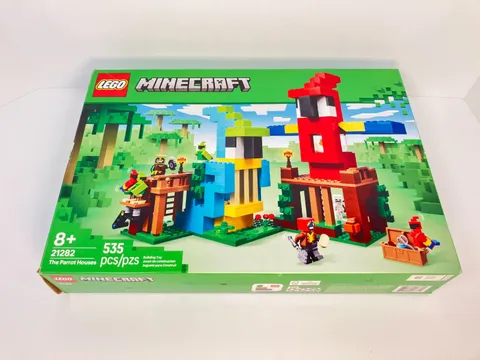 LEGO Minecraft The Parrot Houses (21282) - 535 pieces