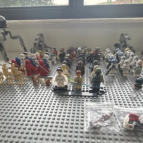 Massive lego Star Wars lot of builds and 68 lego minifigures  Read Description
