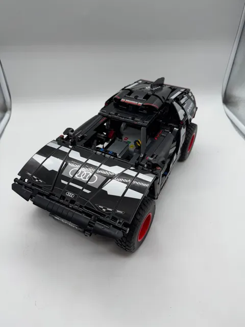 LEGO 42160 TECHNIC: Audi RS Q E-Tron Remote Controlled Car - 100% Complete