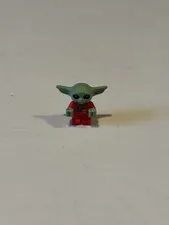 LEGO® Star Wars Grogu Minifigure Baby Yoda Red Christmas Top Sw1173