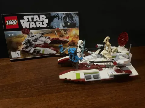 LEGO Star Wars: Republic Fighter Tank (75182) 100% Complete Minifigs/Manual