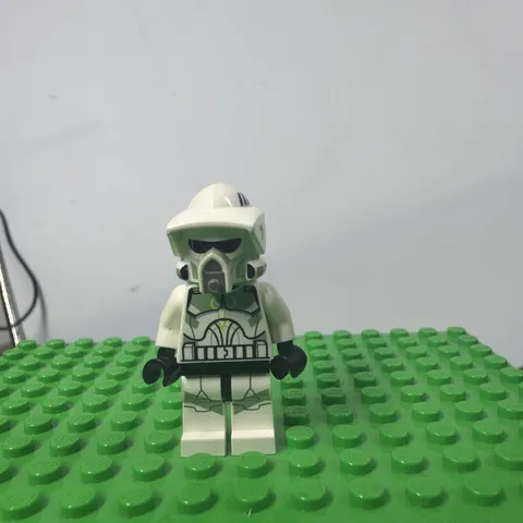 LEGO Star Wars Advanced Recon Force (ARF) Green Elite Clone Trooper Minifigure
