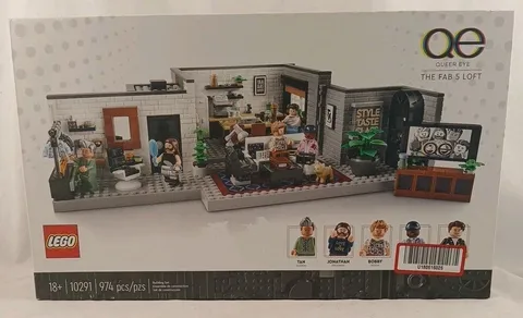LEGO Queer Eye Fab 5 Loft 10291 NEW SEALED