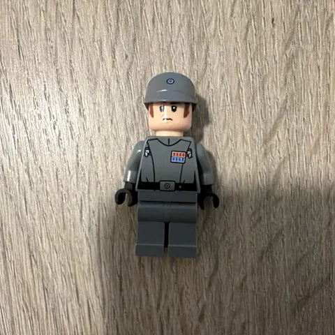 LEGO Star Wars Imperial Officer sw0582 from Imperial Star Destroyer set 75055