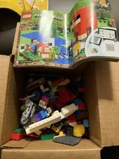 Lego Lot Almost 2 Pounds Minecraft Wolverine, Ect Figures/animal Vehicle, Ect 
