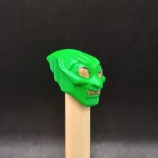 LEGO Spiderman - Green Goblin 2 Mask with Gold Eyes and Teeth