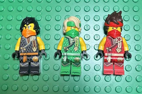 Lloyd kai cole Dragons Rising Tournament Armor  - LEGO Ninjago Minifigure 71814