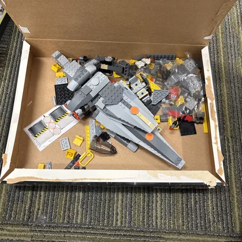 LEGO Star Wars: B-Wing Fighter (6208)