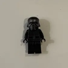 Lego Star Wars Supreme Leader Kylo Ren Mint