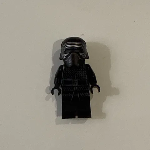 Lego Star Wars Supreme Leader Kylo Ren Mint
