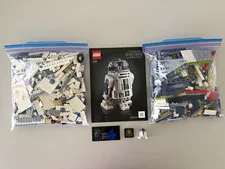LEGO Star Wars: R2-D2 (75308) w/ Instructions