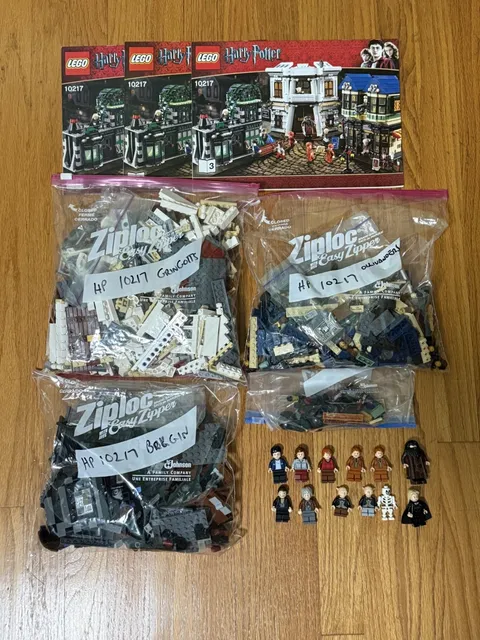 LEGO 10217 Diagon Alley. Ex Cond.  w/ Manual & Minifigures, No Box, S/B Complete