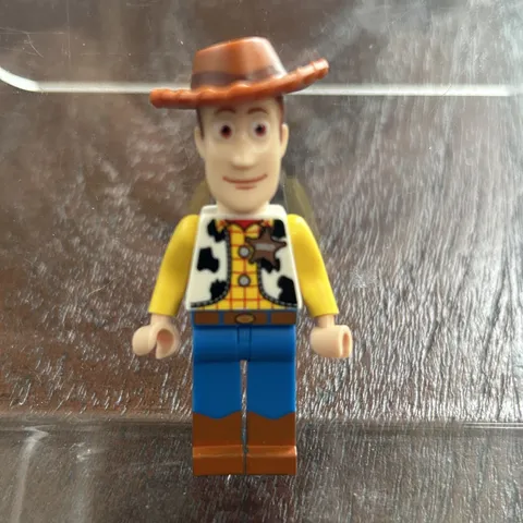 Lego TOY STORY Minifigure Woody 852949 Rare Adult Owned