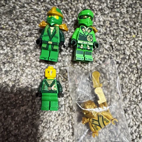 LEGO NINJAGO Minifigure Lloyd bundle(golden ninja only missing legs)!