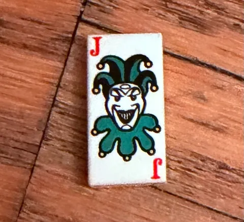 LEGO BATMAN - White Tile 1 x 2 with Joker Playing Card Pattern Rare 7782 Assault