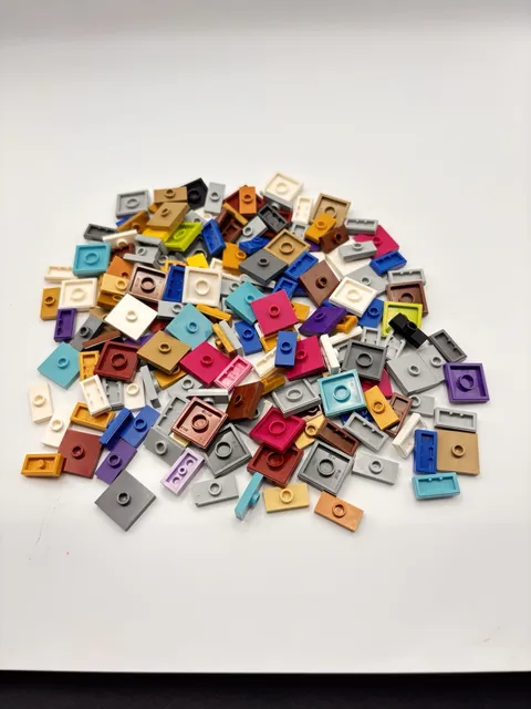 Lot Of 170 multicolor one by two and 2 x 2 jumper pieces Lego