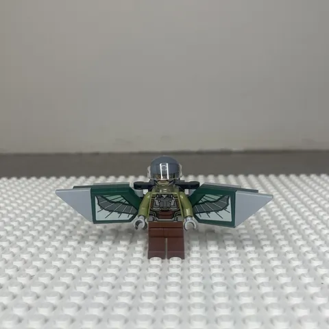 Falcon (Joaquín Torres) sh1000s Marvel Lego Minifigure