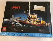 LEGO Ideas 21350 Jaws Diorama Kit and Shark Toy New Complete Open Box New