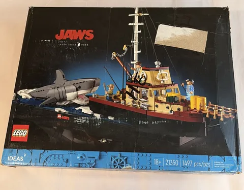LEGO Ideas 21350 Jaws Diorama Kit and Shark Toy New Complete Open Box New