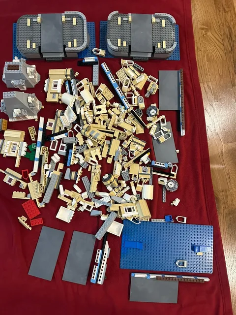 Lego Sculptures Tower Bridge Set 10214