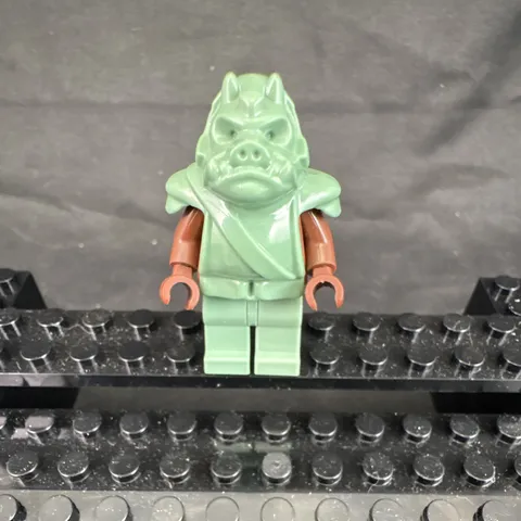 LEGO Star Wars Gamorrean Guard Minifigure Green w/ Helmet Head, Torso, Legs