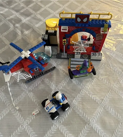 LEGO Marvel Spider-Man Hideout 10687 Set w/ Spider-Man Green Goblin Police