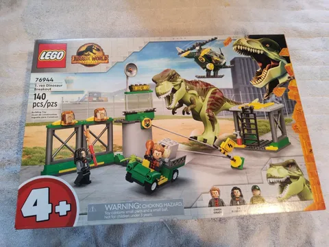 LEGO JURASSIC WORLD SET #76944 T-REX DINOSAUR BREAKOUT-NEW,  SEALED