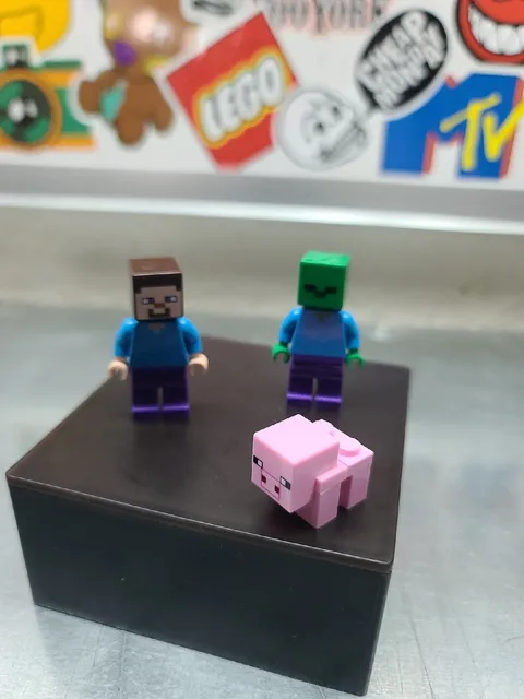 LEGO Minifigure - Minecraft / Steve , Pig,Zombie