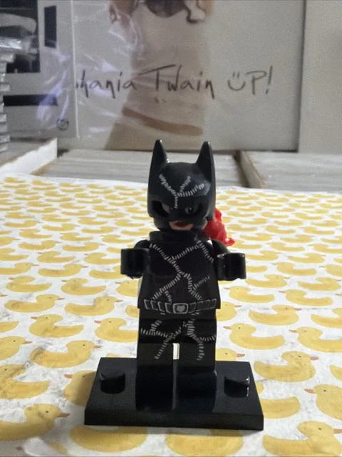CATWOMAN LEGO MINIFIG FIGURE dc red pony tail batman returns movie pfeiffer