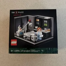 LEGO The X Files 40896 Scully’s Lab VIP New Factory Sealed 18+ 221pcs