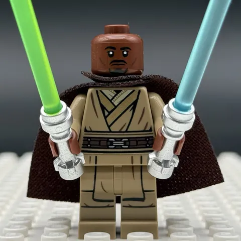 LEGO Star Wars Kelleran Beq Minifigure Jedi from 75378 sw1336 w/ Lightsabers