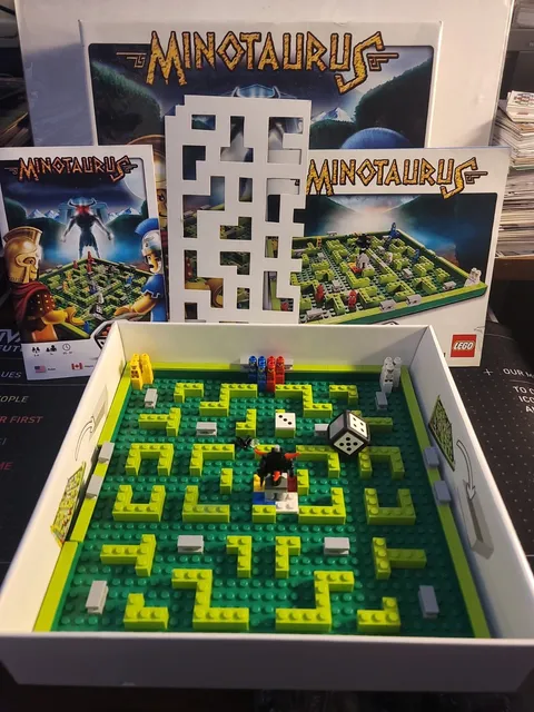 LEGO Games: Minotaurus (3841) - 100% Complete - All 12 Mini-figures Included