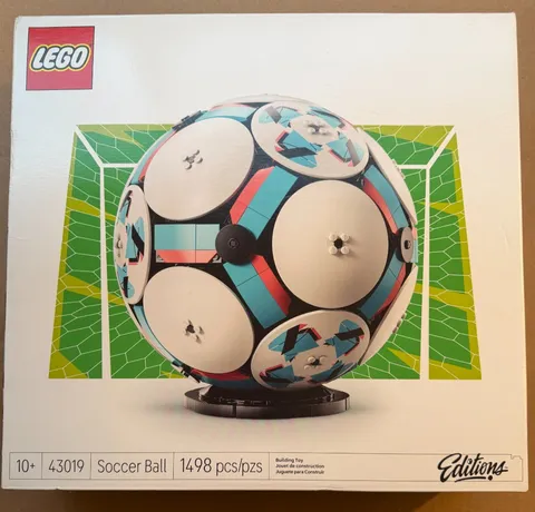 LEGO 43019 Editions Soccer Ball Building Set - 1498 PCS - NEW IN BOX