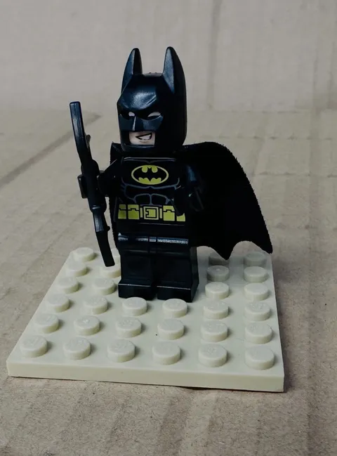 LEGO Batman Minifigure w/ Black Fabric Cape, Batarang, Plastic Figure